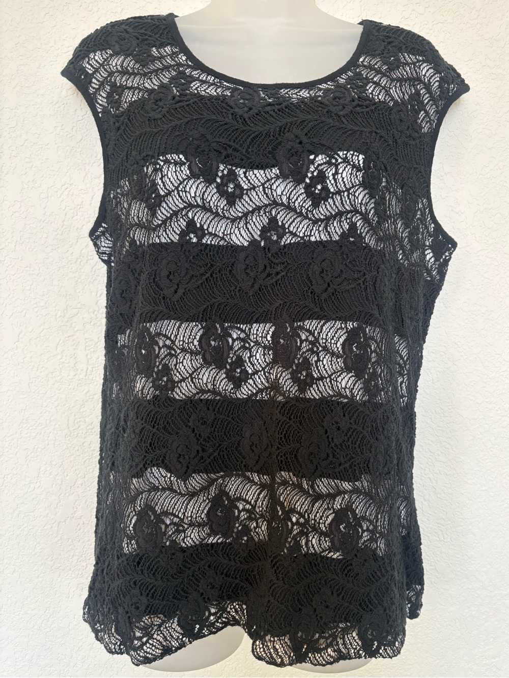 Christopher & Banks Black Lace Overlay Scoop Neck Camisole